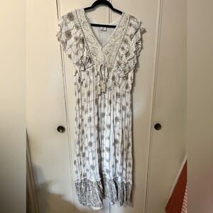 Elegant Cream and Gold Maxi Dress